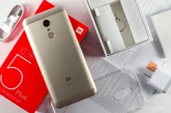 Xiaomi Redmi 5 Plus. �����, 32 ��, 4G LTE, Dual-SIM