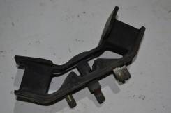 Подушка коробки передач. Subaru Forester, SF9, SG5, SH5 Subaru Legacy, BD5, BD9, BE5, BE9, BEE, BG5, BG9, BGA, BGC, BH5, BH9, BHC, BHE, BL5, BL9, BP5...