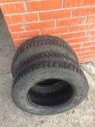 Bridgestone Ice Cruiser 5000. Зимние, шипованные, 2008 год, 70 %, 2 шт