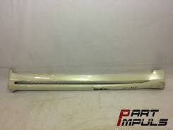 Накладка на порог. Toyota Land Cruiser, GRJ200, J200, URJ200, URJ202, URJ202W, UZJ200, UZJ200W, VDJ200 Двигатели: 1GRFE, 1URFE, 1VDFTV, 2UZFE, 3URFE