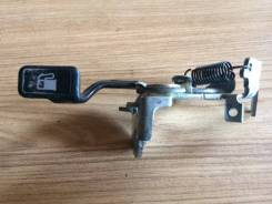 Ручка открывания бензобака Toyota Allex, Avensis Verso, Corolla Axio, Corolla Fielder, Corolla Runx, Corolla Spacio, Corolla Verso, Corolla, Echo Vers...