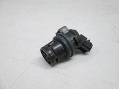 Мотор бачка омывателя. Toyota RAV4, ACA30, ACA31, ACA31W, ACA36W, ALA30, ASA33, ASA38, GSA33, GSA38, QEA38, ZSA35 Двигатели: 1AZFE, 2ADFTV, 2ARFE, 2AZ...