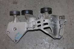 Натяжитель ремня. Mercedes-Benz Vaneo, W414 Mercedes-Benz A-Class, W168 Двигатели: M166E16, M166E19, OM668DE17LA, M166E14, M166E21, OM668DE17A