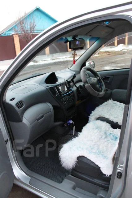Toyota Funcargo. �������, ��������, 1.3 (88��.�.), ������, 148 000����. �� ����