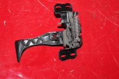 Замок капота. Mercedes-Benz A-Class, W168 Двигатели: M166E14, M166E16, M166E19, M166E21, OM668DE17A, OM668DE17LA