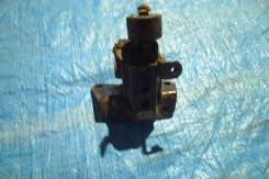 Подушка двигателя. Toyota: Corolla Spacio, Wish, Allex, WiLL VS, Corolla Axio, Avensis, Corolla Verso, Corolla Fielder, Corolla, Isis, Corolla Runx Дв...
