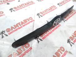 Накладка багажника. Toyota Kluger V, ACU20, ACU20W, ACU25, ACU25W, MCU20, MCU20W, MCU25, MCU25W, MCU28, MHU28, MHU28W