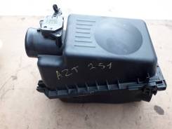 Корпус воздушного фильтра. Toyota Avensis, AZT251, AZT251L, AZT251W