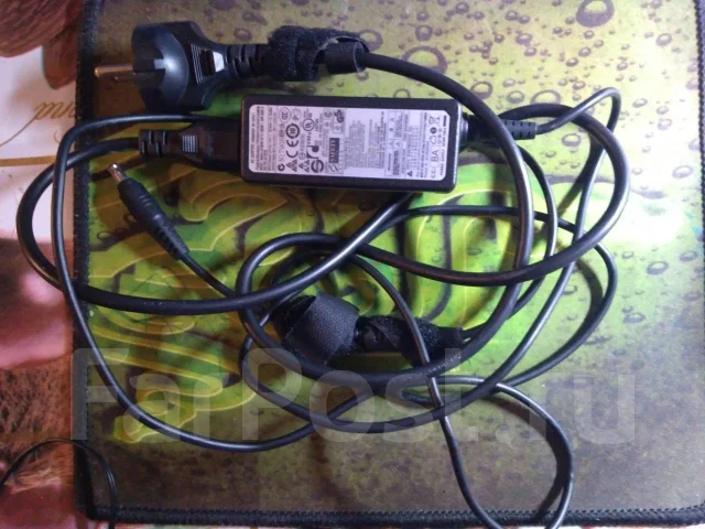 Samsung NC110. 10.1", 1,6����, ��� 1024 ��, ���� 250���, WiFi: 1, Bluetooth: 1, ����������� �� 4��. ����