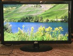 DNS. 23", технология ЖК (LCD)
