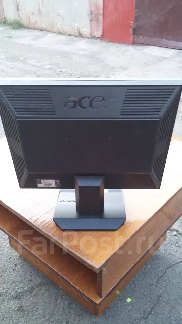 Acer. 19" ����