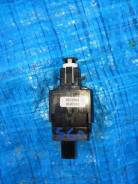 Концевик под педаль тормоза. Volvo S40 Volvo V70 Volvo XC70 Volvo S60, RH, RS Двигатели: B5204T5, B5234T3, B5244S, B5244S2, B5254T2, B5254T4, B5244S4