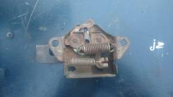 Замок капота. Mazda Demio, DW3W, DW5W, DW Двигатели: B3E, B3ME, B5E, B5ME