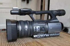 Sony DCR-VX2200E ����