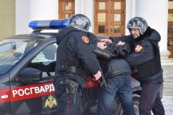 Полицейский-водитель. Отдел вневедомственной охраны по городу Уссурийску. Г. Уссурийск, улица Калинина 11
