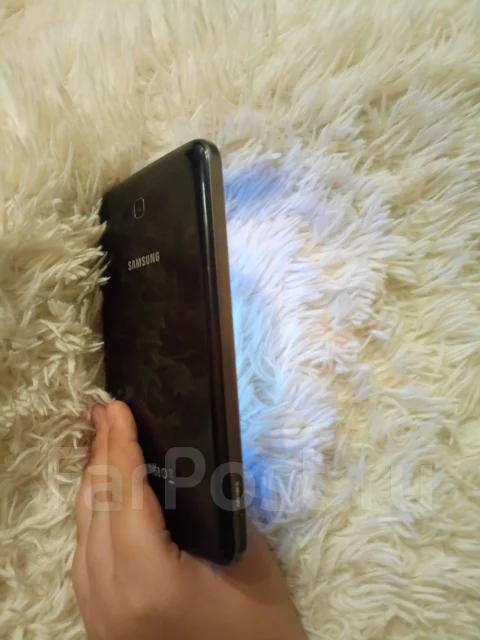 Samsung Galaxy Tab 3 ����