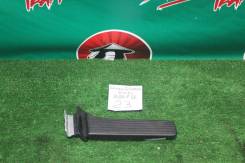 Педаль газа. Toyota Crown Majesta, GRS180, GRS181, GRS182, GRS183, GRS184, URS206, UZS186, UZS187, UZS207 Toyota Crown, GRS180, GRS181, GRS182, GRS183...