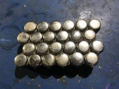 Гайки.