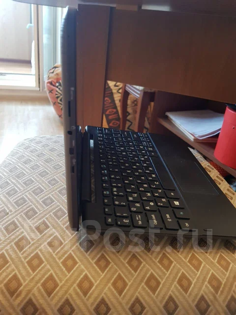Acer Aspire Switch 10. 10.1", 1,8����, ��� 2048 ��, ���� 64���, WiFi: 1, Bluetooth: 1, ����������� �� 4��. ����