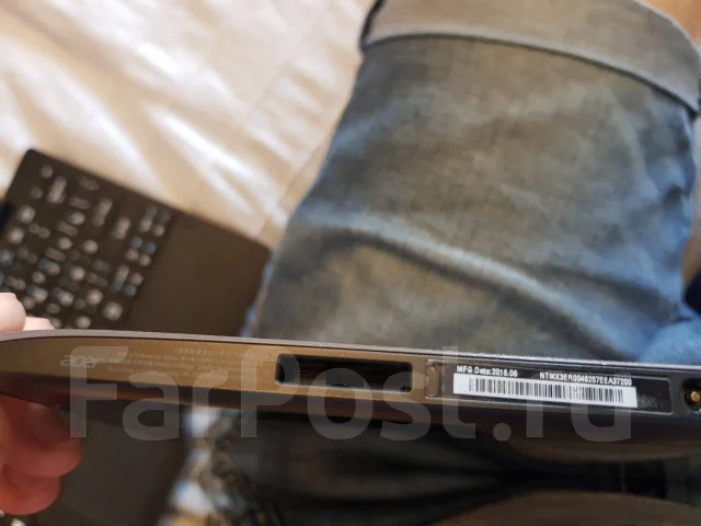 Acer Aspire Switch 10. 10.1", 1,8����, ��� 2048 ��, ���� 64���, WiFi: 1, Bluetooth: 1, ����������� �� 4��. ����