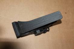 Педаль газа. Mercedes-Benz: S-Class, CLK-Class, SLK-Class, E-Class, SL-Class, SLS AMG, CLS-Class, C-Class Двигатели: M157DE55LA, M276DE30LA, M276DE35...