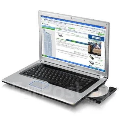 Samsung R518. 15.6", 2,2����, ��� 2048 ��, ���� 320���, WiFi: 1, Bluetooth: 1, ����������� �� 3��. ����
