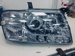 Фара. Mitsubishi Pajero, V73W