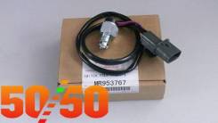 Датчик включения 4WD MR953767 MITSUBISHI