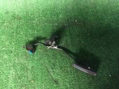 Педаль газа. Toyota Mark II, GX90, JZX90, JZX90E, JZX91, JZX91E, LX90, LX90Y, SX90 Toyota Cresta, GX90, JZX90, JZX91, LX90, SX90 Toyota Chaser, GX90...
