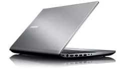 Samsung 700Z5C. 15.6", 2,5����, ��� 6 ��, ���� 500���, WiFi: 1, Bluetooth: 1, ����������� �� 3��. ����