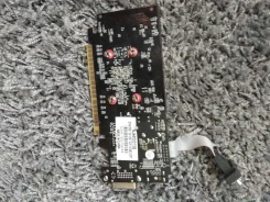 GeForce GT 440 ����