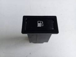 Кнопка открывания бензобака. Toyota Avensis, ADT250, ADT251, AZT250, AZT250L, AZT250W, AZT251, AZT251L, AZT251W, AZT255, AZT255W, CDT250, ZZT250, ZZT2...