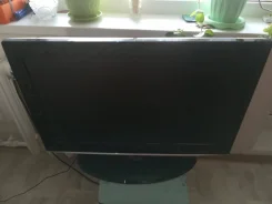 Izumi. LCD (��) ����