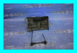 Крепление аккумулятора. Toyota Aristo, JZS160, JZS161 Lexus GS300, JZS160