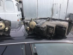Audi V8 ����