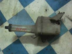 Бачок стеклоомывателя. Toyota Carina, AT170, AT170G, AT171, AT175, AT177, CT170, CT170G, CT176, CT177, ET176, ST170, ST170G, ST171 Toyota Corona, AT17...