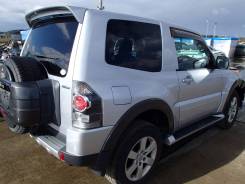 Крышка топливного бака. Mitsubishi Pajero, V83W, V85W, V86W, V87W, V88V, V88W, V93W, V95W, V96W, V97W, V98V, V98W Mitsubishi Montero, V83W, V85W, V86W...