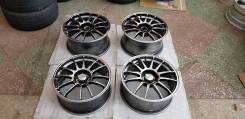 OZ Racing Superleggera. 8.0/9.0x18", 5x114.30, ET35/35, ЦО 73,0 мм.