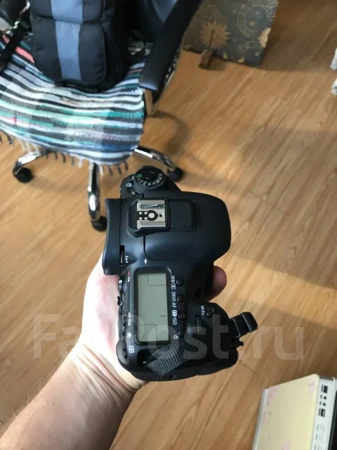 Canon EOS 7D Mark II Body. 20 � ����� �� ����