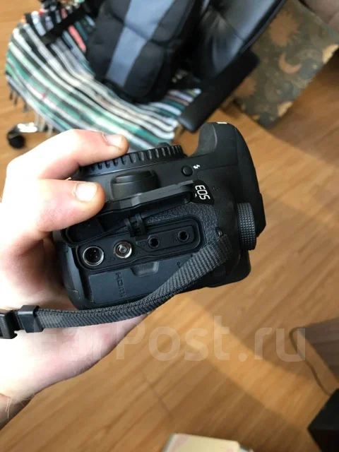 Canon EOS 7D Mark II Body. 20 � ����� �� ����