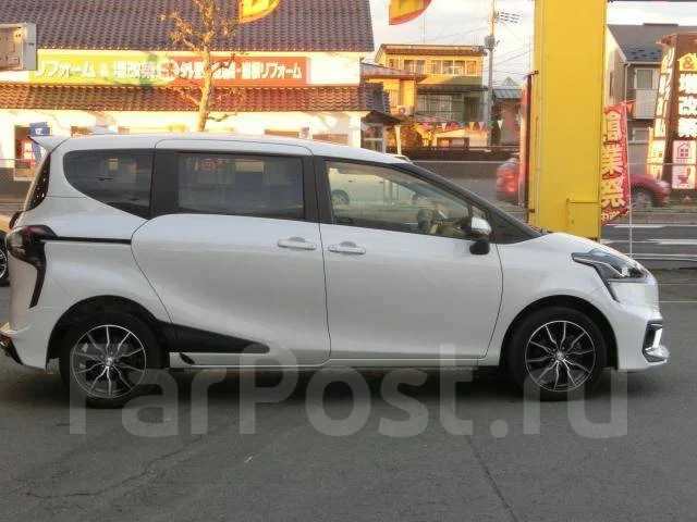 Toyota Sienta. ��������, 4wd, 1.5 (103��.�.), ������, 18 000����. ��, �/�. ��� ����� �� ������������ ����