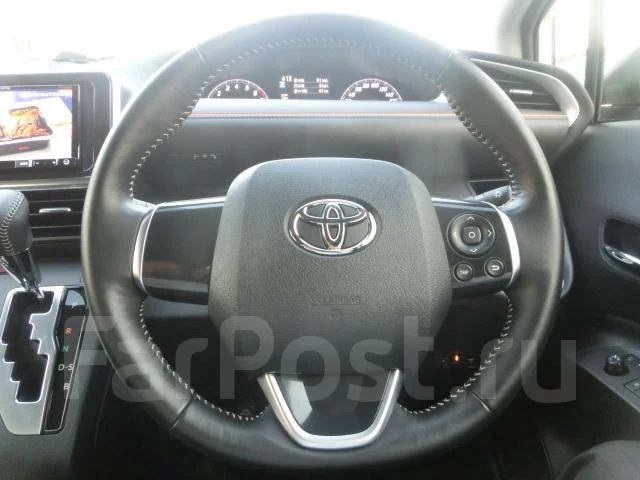 Toyota Sienta. ��������, 4wd, 1.5 (103��.�.), ������, 18 000����. ��, �/�. ��� ����� �� ������������ ����