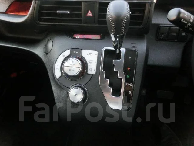Toyota Sienta. ��������, 4wd, 1.5 (103��.�.), ������, 18 000����. ��, �/�. ��� ����� �� ������������ ����