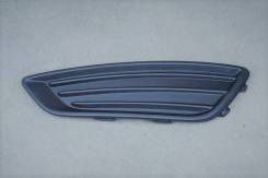 Заглушка в бампер FORD FOCUS III 15- LH ЛЕВАЯ (1865388 / ST-FDA6-000C-A2 / SAT)