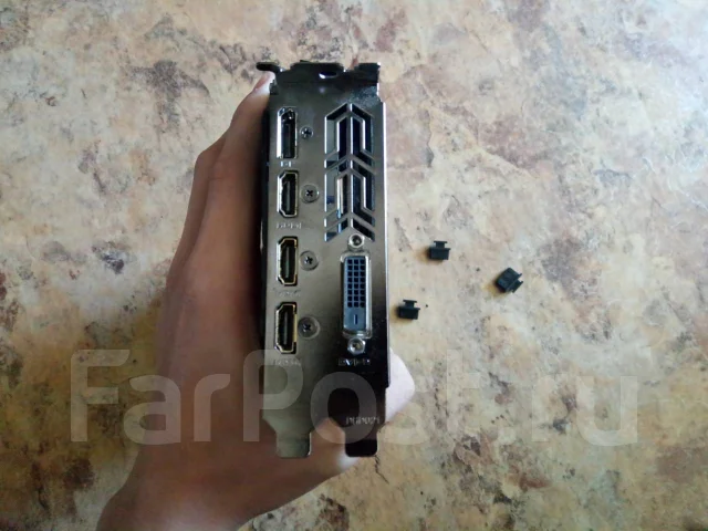 GeForce GTX 1050 ����