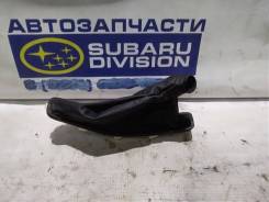 Кожух ручки ручника. Subaru Forester, SG, SG5, SG6, SG69, SG9, SG9L