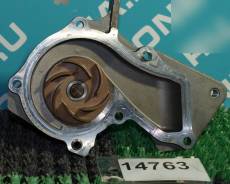 Помпа водяная. Ford Focus, BK, BL, BM, CB8 Двигатели: ECOBOOST, IQDB, JQDA, JQDB, JTDA, JTDB, M1DA, M2DA, M8DA, M8DB, M9DA, M9DB, MUDA, NGDA, NGDB, PN...
