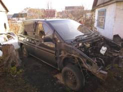 Nissan Prairie. HNM11