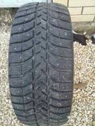 Bridgestone Ice Cruiser 5000. Зимние, шипованные, 2012 год, 30 %, 2 шт