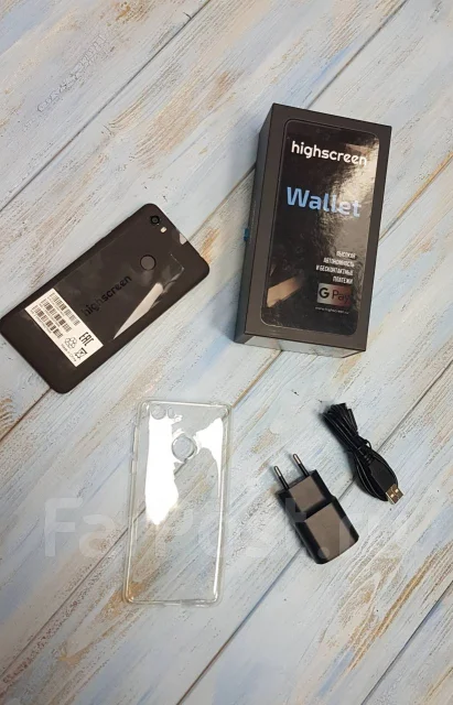 Highscreen Wallet. �����, ����������, NFC ����